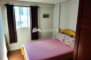 Apartamento &agrave; venda - 75m&sup2; - CENTRO