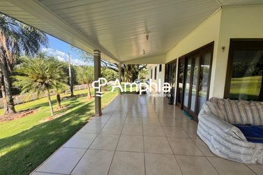 Ch&aacute;cara &agrave; venda - 170m&sup2; - LINHA CERAMICA PRATA