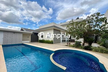 Casa &agrave; venda - 300m&sup2; - FAG