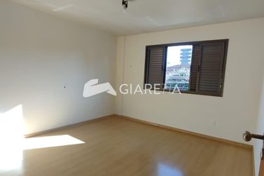 Apartamento &agrave; venda - 94m&sup2; - CENTRO