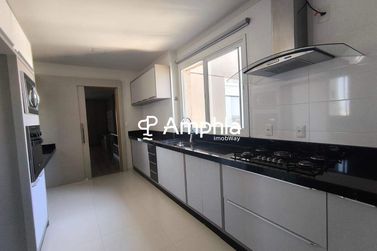 Apartamento &agrave; venda - 140m&sup2; - Centro