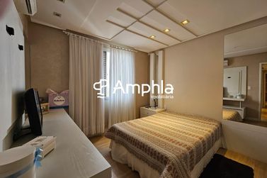 Apartamento &agrave; venda - 220m&sup2; - Centro