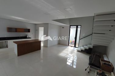 Sobrado &agrave; venda - 183m&sup2; - VILA INDUSTRIAL