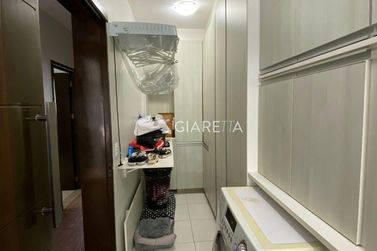 Casa &agrave; venda - 214m&sup2; - CENTRO