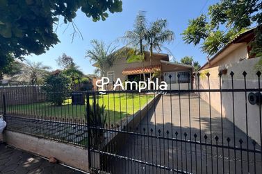 Casa &agrave; venda - 469m&sup2; - Espig&atilde;o