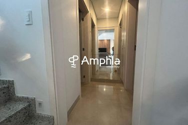 Apartamento &agrave; venda - 220m&sup2; - Centro