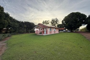 Ch&aacute;cara &agrave; venda - 220m&sup2; - BOA VISTA