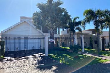 Sobrado &agrave; venda - 370m&sup2; - Ana Paula