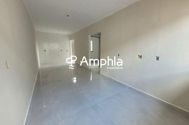 Casa &agrave; venda - 49m&sup2; - Cascavel Velho