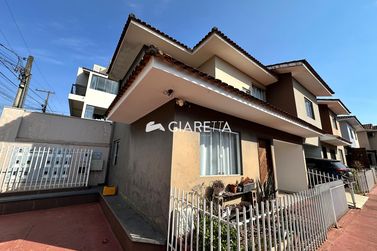 Sobrado &agrave; venda - 71m&sup2; - CENTRO