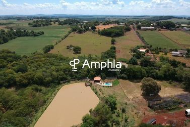 Ch&aacute;cara &agrave; venda - 70180m&sup2; - Centro