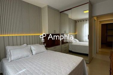 Apartamento &agrave; venda - 74m&sup2; - Centro