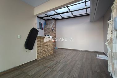 Casa para alugar - 65m&sup2; - JARDIM PANCERA