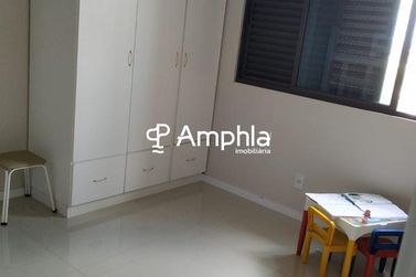 Apartamento &agrave; venda - 270m&sup2; - Centro