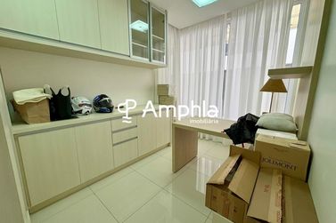 Casa &agrave; venda - 300m&sup2; - FAG