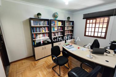 Sobrado &agrave; venda - 286m&sup2; - JARDIM LA SALLE