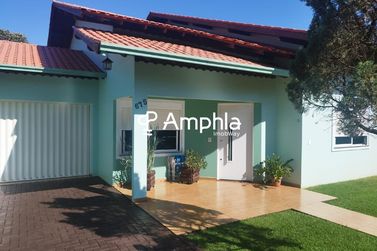 Casa &agrave; venda - 180m&sup2; - Centro