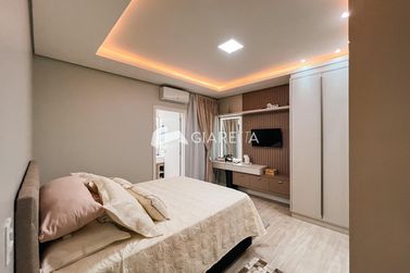 Casa &agrave; venda - 160m&sup2; - JARDIM GISELA