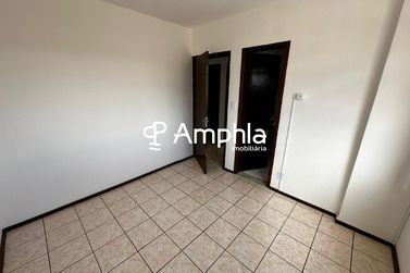 Apartamento &agrave; venda - 74m&sup2; - Centro