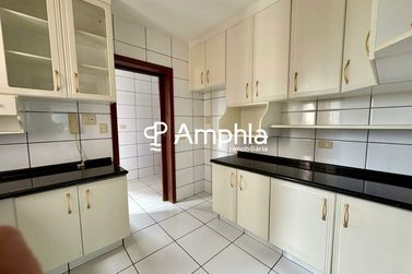 Apartamento &agrave; venda - 112m&sup2; - Centro