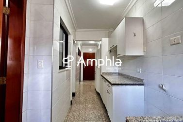 Apartamento &agrave; venda - 227m&sup2; - Centro