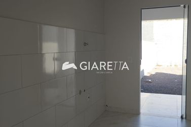 Casa para alugar - 60m&sup2; - JARDIM BRESSAN