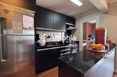 Apartamento &agrave; venda - 60m&sup2; - Centro