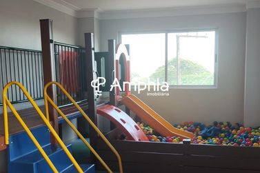 Apartamento &agrave; venda - 108m&sup2; - Centro