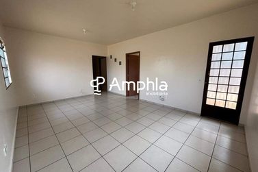 Casa &agrave; venda - 100m&sup2; - Jardim Gisela