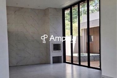 Casa &agrave; venda - 207m&sup2; - Recanto Tropical