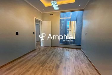 Casa &agrave; venda - 120m&sup2; - Centro