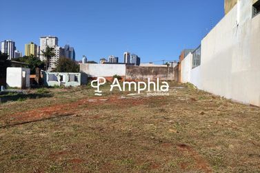 Terreno &agrave; venda - 660m&sup2; - Centro
