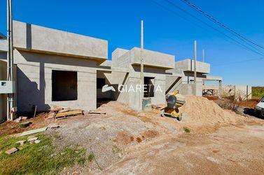 Casa &agrave; venda - 50m&sup2; - JARDIM PANORAMA