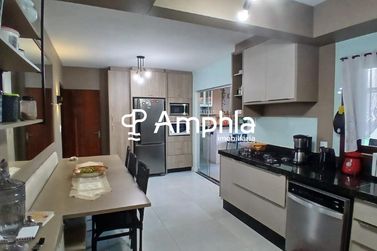 Sobrado &agrave; venda - 250m&sup2; - Recanto Tropical
