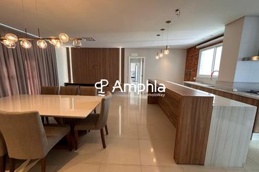 Apartamento &agrave; venda - 244m&sup2; - Centro