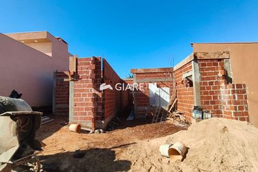 Casa &agrave; venda - 64m&sup2; - JARDIM S&Atilde;O FRANCISCO
