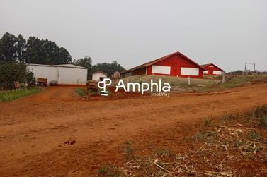 S&iacute;tio &agrave; venda - 150m&sup2; - Zona Rural