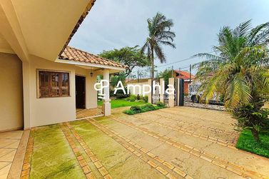 Casa &agrave; venda - 285m&sup2; - Recanto Tropical