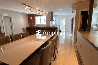 Apartamento &agrave; venda - 244m&sup2; - Centro