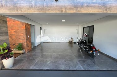 Sobrado &agrave; venda - 132m&sup2; - JARDIM PANCERA