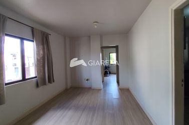 Apartamento &agrave; venda - 72m&sup2; - CENTRO