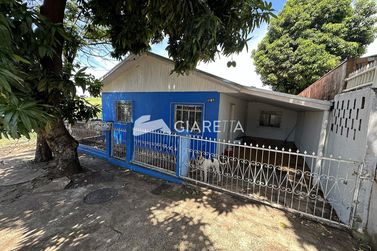 Casa &agrave; venda - 180m&sup2; - CENTRO