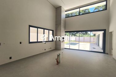 Casa &agrave; venda - 306m&sup2; - Tropical