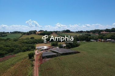 Ch&aacute;cara &agrave; venda - 70180m&sup2; - Centro