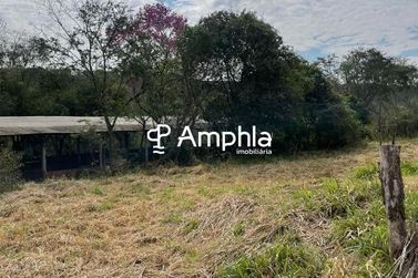 Ch&aacute;cara &agrave; venda - 4000m&sup2; - Centro