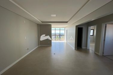 Apartamento &agrave; venda - 130m&sup2; - CENTRO