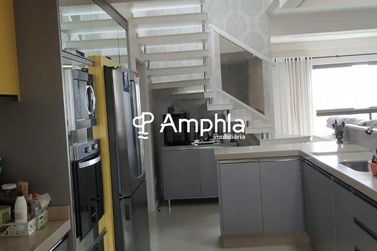 Apartamento &agrave; venda - 270m&sup2; - Centro