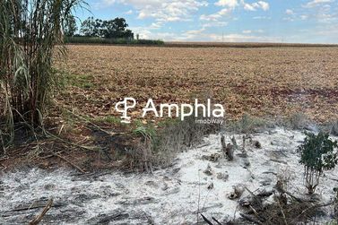 Ch&aacute;cara &agrave; venda - 10000m&sup2; - Dois Irm&atilde;os