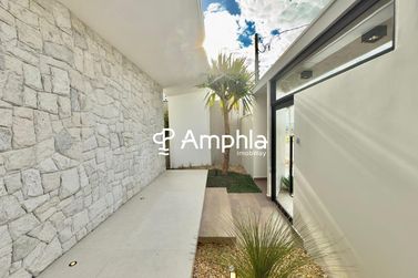 Casa &agrave; venda - 180m&sup2; - Recanto Tropical