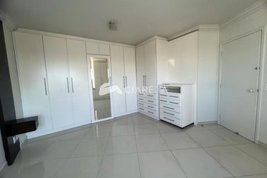 Apartamento &agrave; venda - 234m&sup2; - CENTRO
